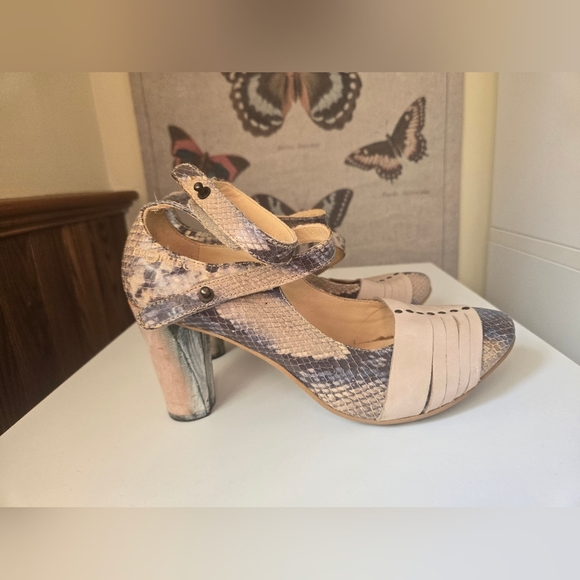 Prophecy Our Secret Heels - Picture 2 of 11